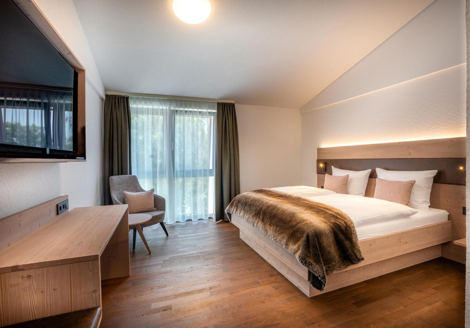 Landhotel Gruener Wald Neuhausen  المظهر الخارجي الصورة
